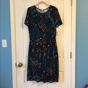Floral patterned Amelia Lularoe dress NWT 2xl